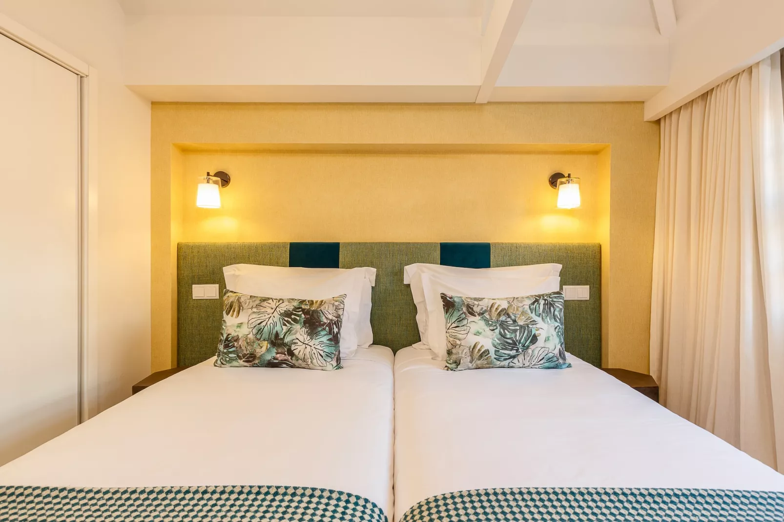 YOUROPO - Ribeira Porto 3-Bedroom