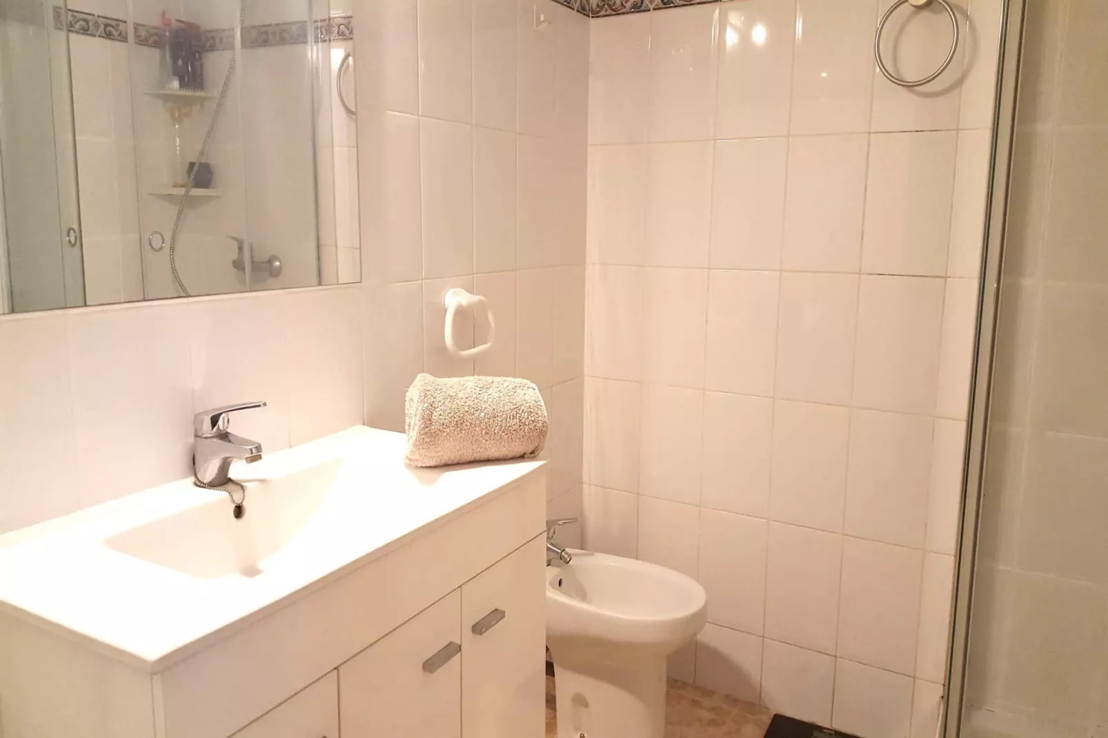 Maria Pl.-Bathroom