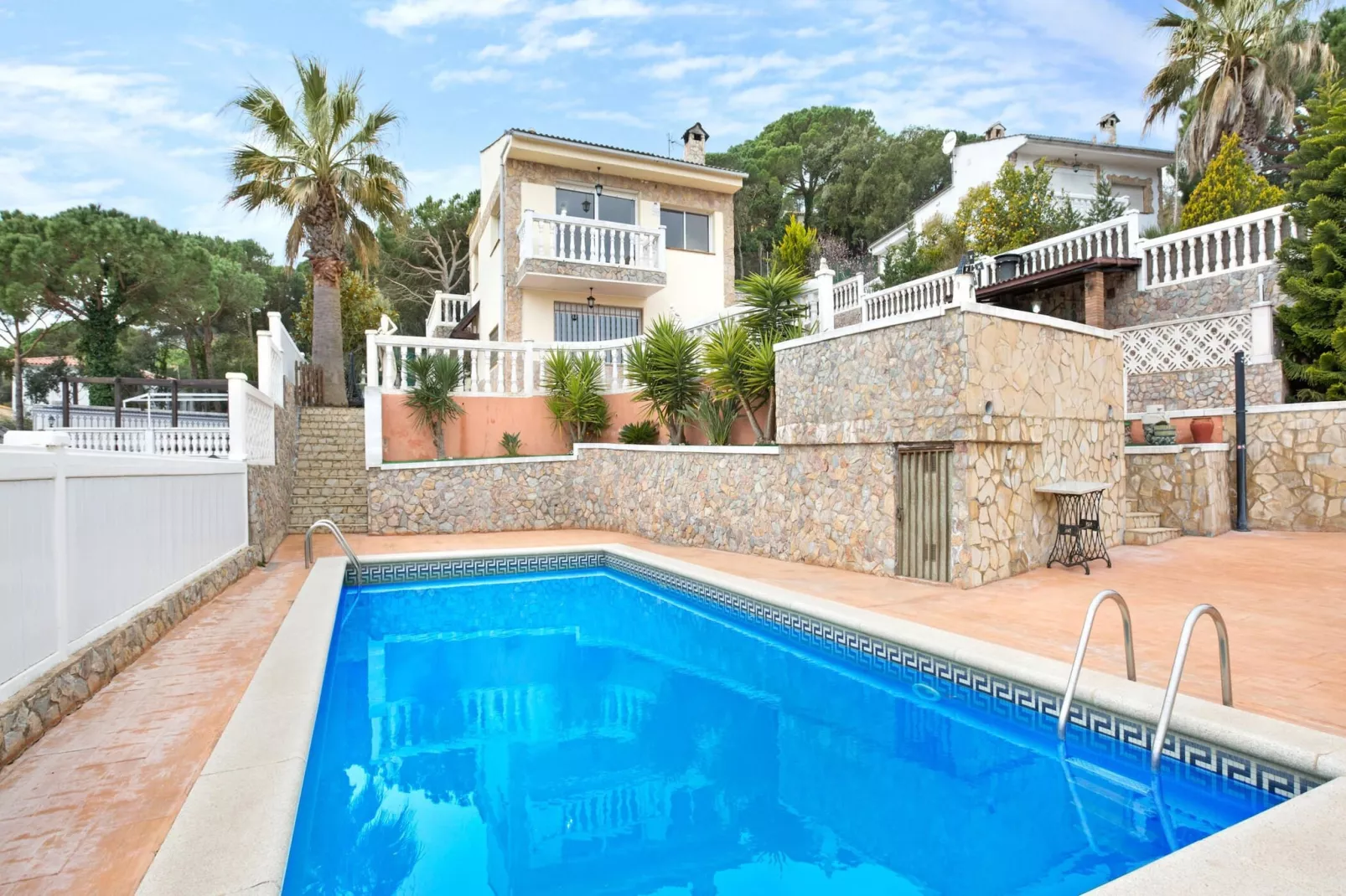 Vila-Pool
