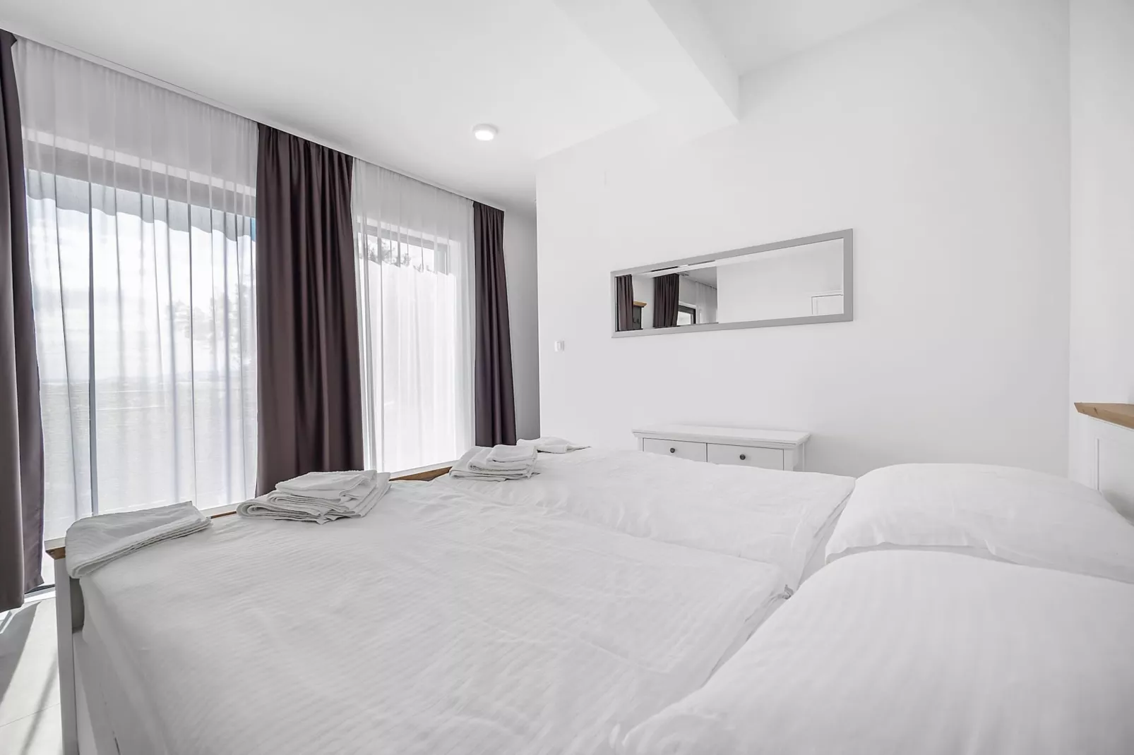 Max - Sea View, One Bedroom Apt with Terrace-Schlafzimmer