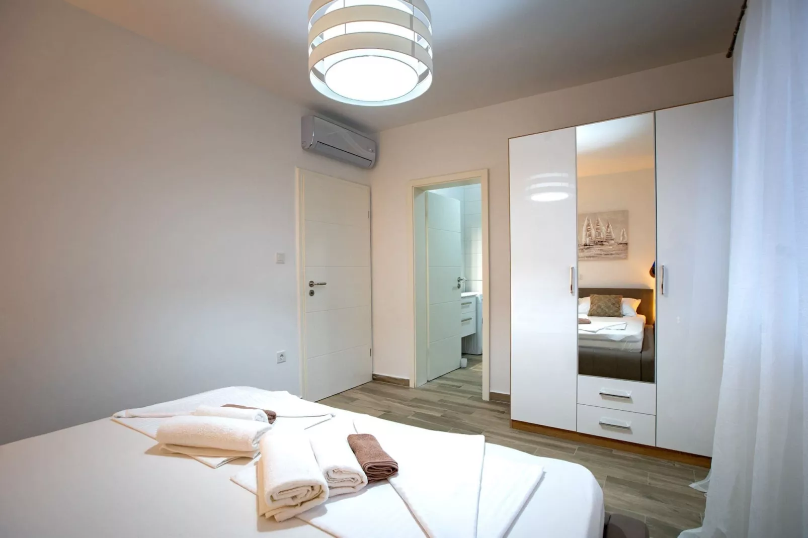 Villa Guliva - Apartment Golden Sun with Sea View-Chambre