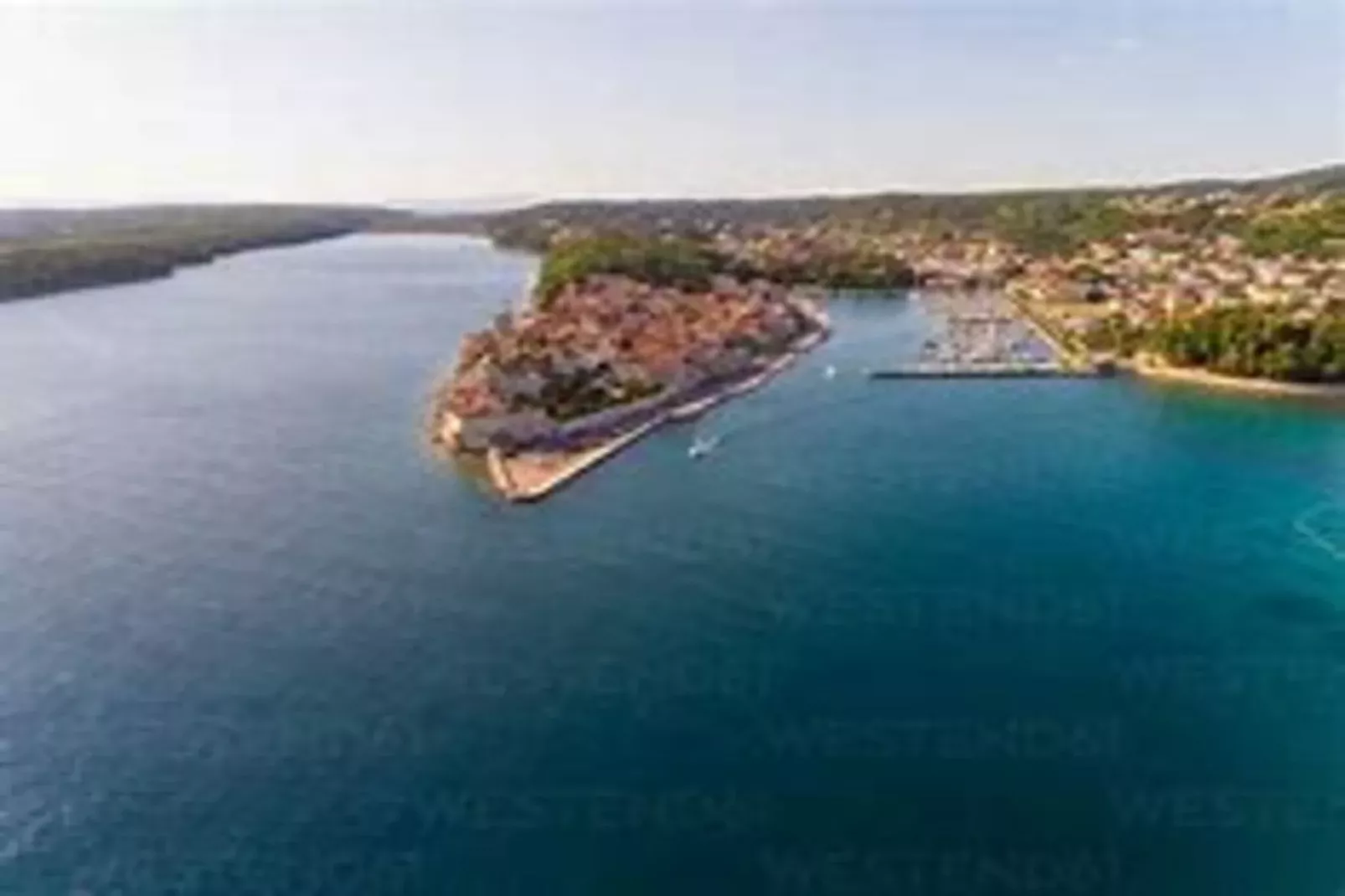 Max - Two Bedroom Apt with Balcony and Sea View-Areas summer 5km