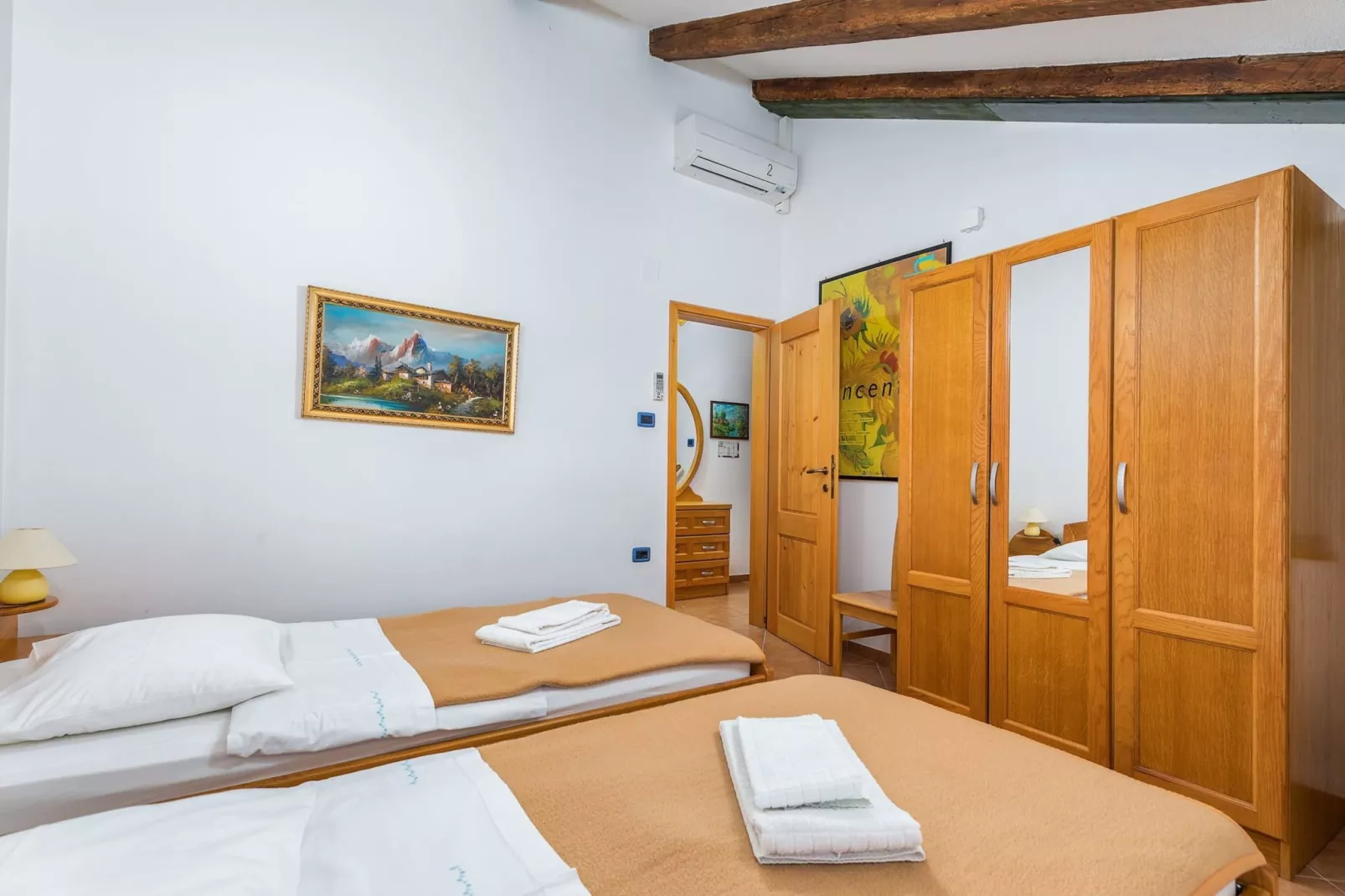 Apartment Varazdin (4+2) - Lungomare Cres-Bedroom