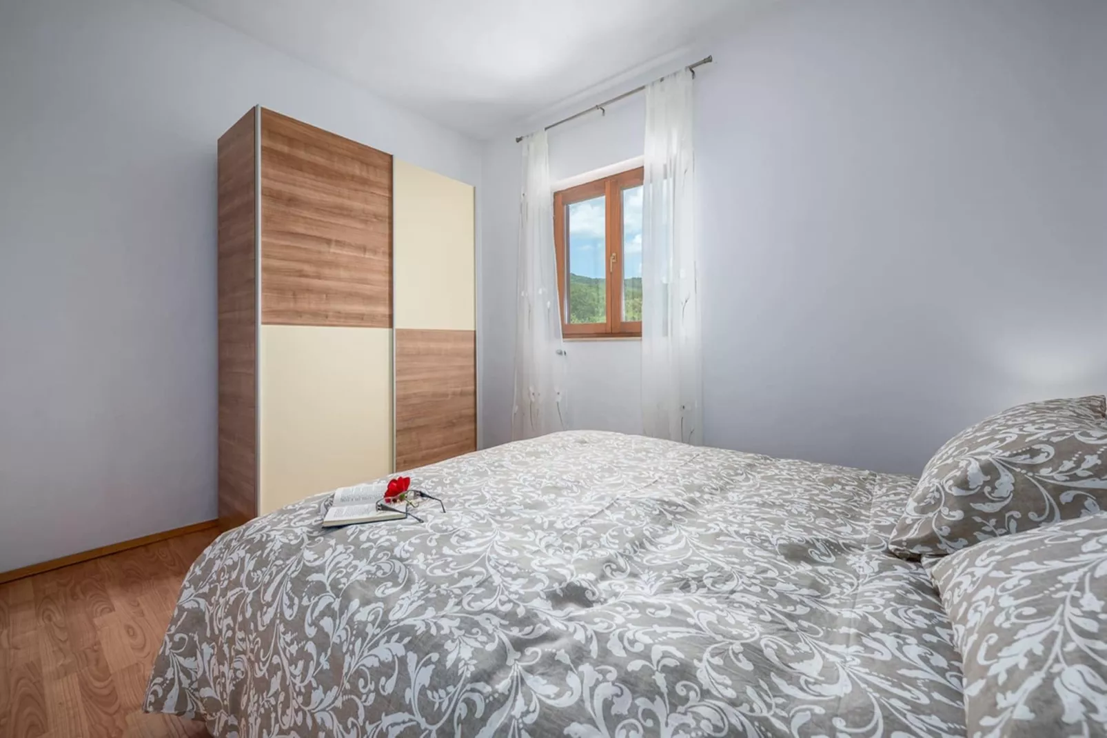 Lara 1 - Shared Pool, Sauna, Jacuzzi-Schlafzimmer
