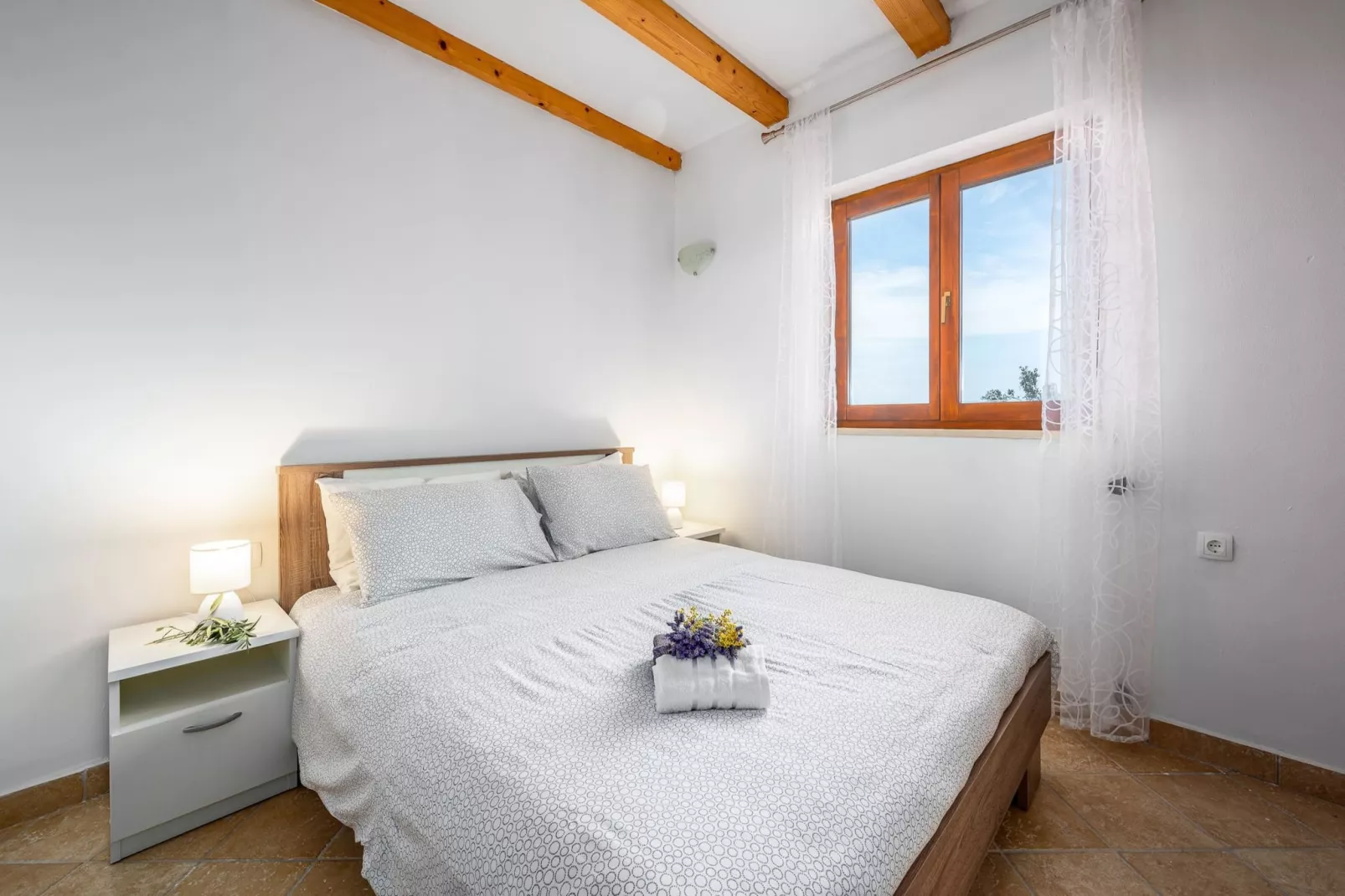 Lara 8 - Shared Pool, Sauna, Jacuzzi-Chambre
