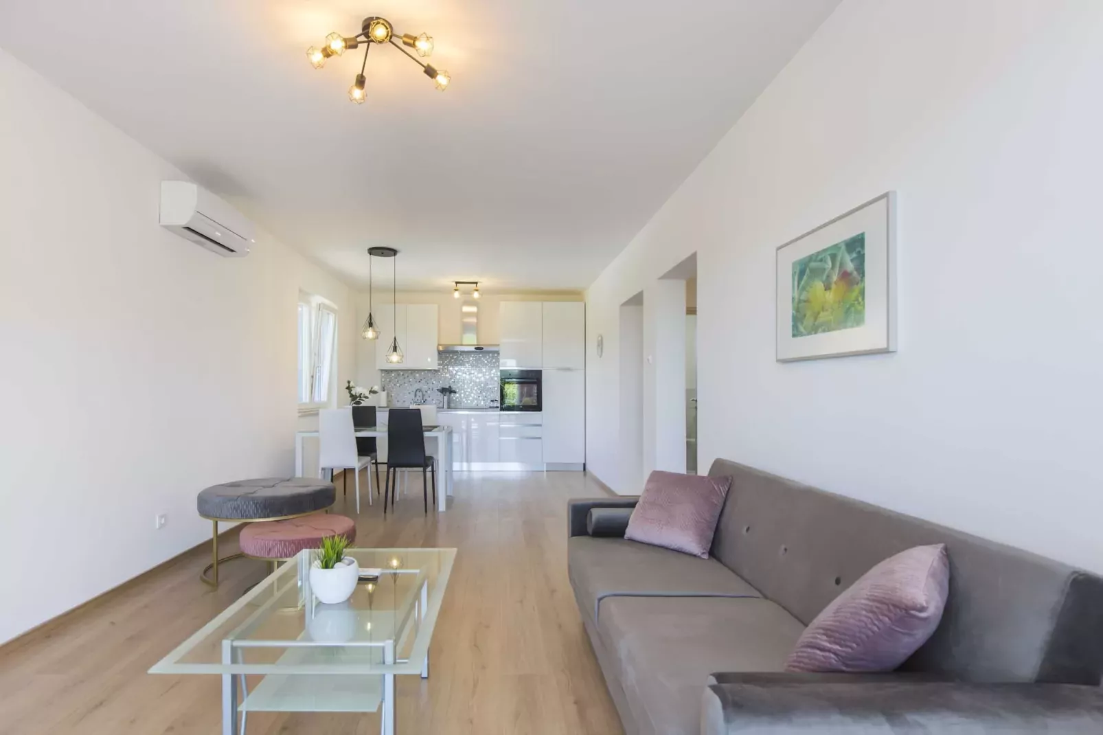 Apartment Mirna with Pool and Lovely Garden-Living room