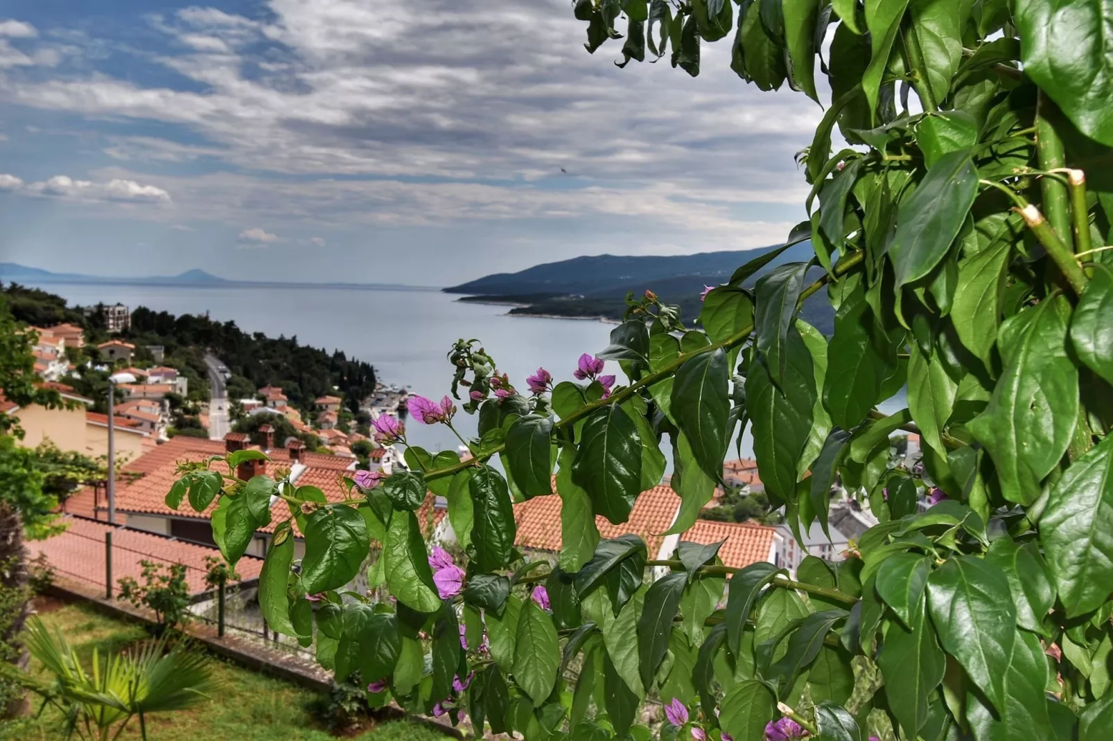 Apartment Neda with Wonderful Sea View-Terrassenbalkon