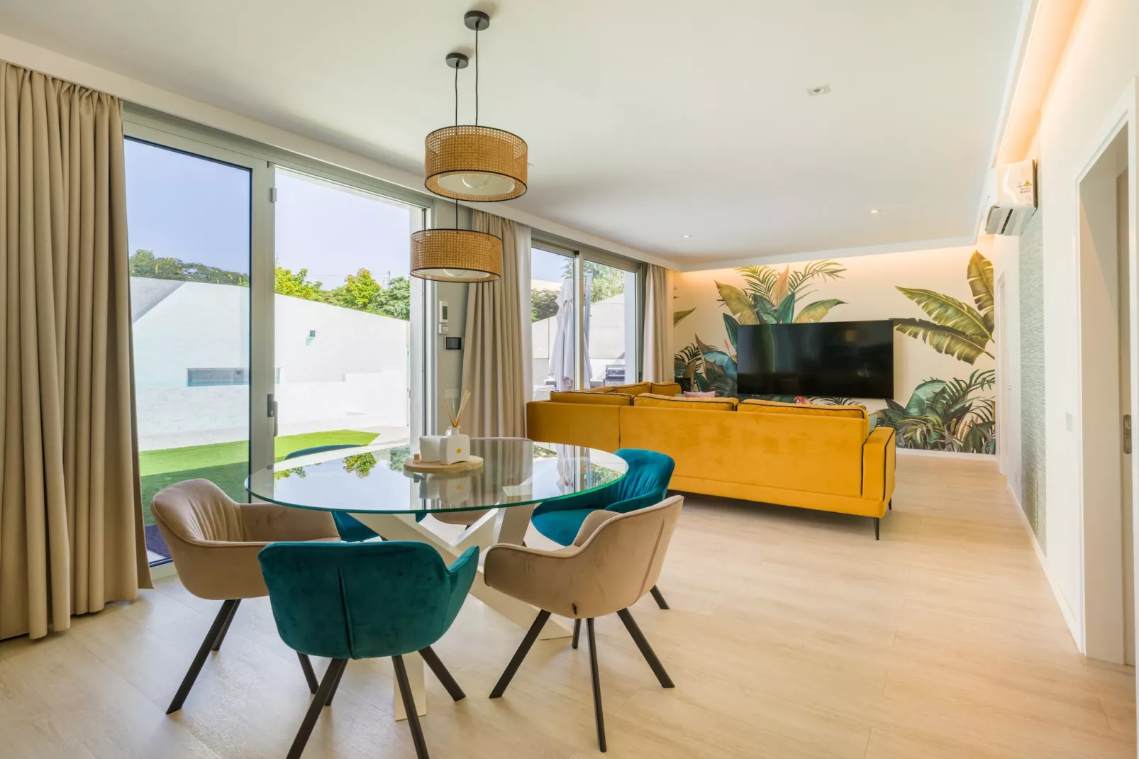 CASA JOVIANO-Dining room