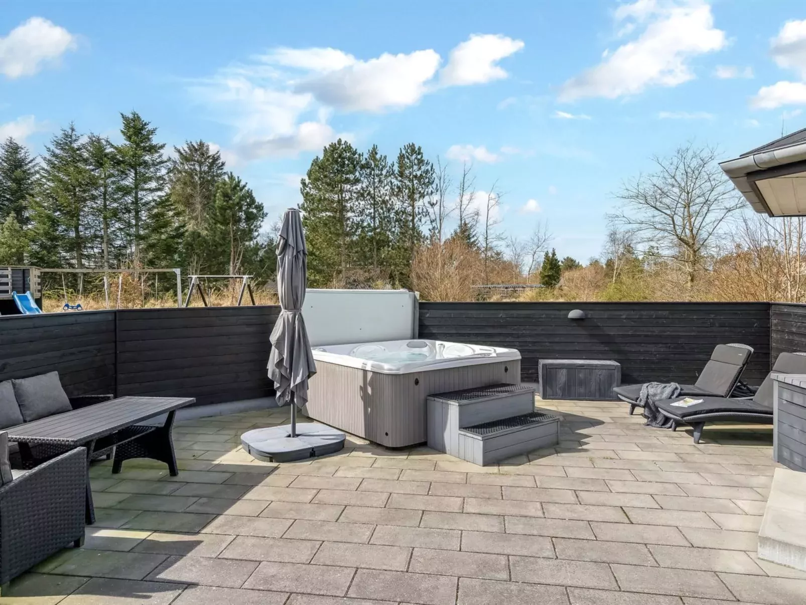 "Sunna" - 1.2km from the sea-Outside