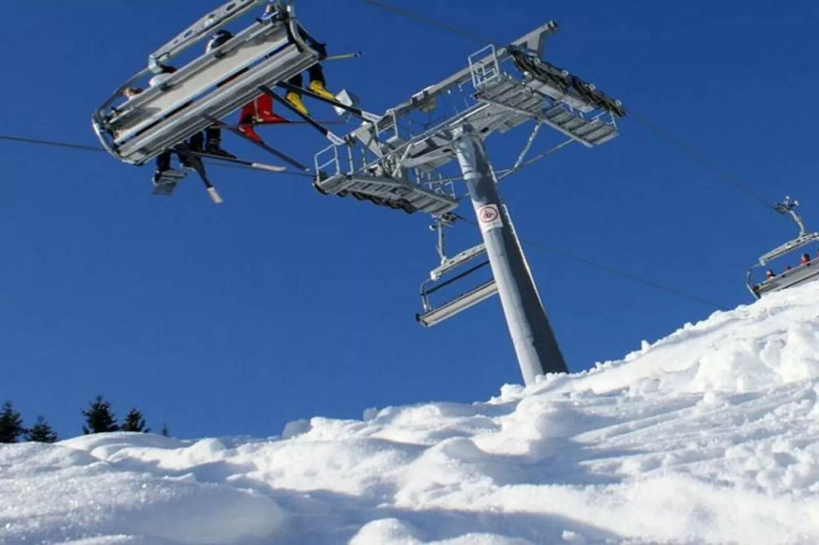 441633-Area winter 5km