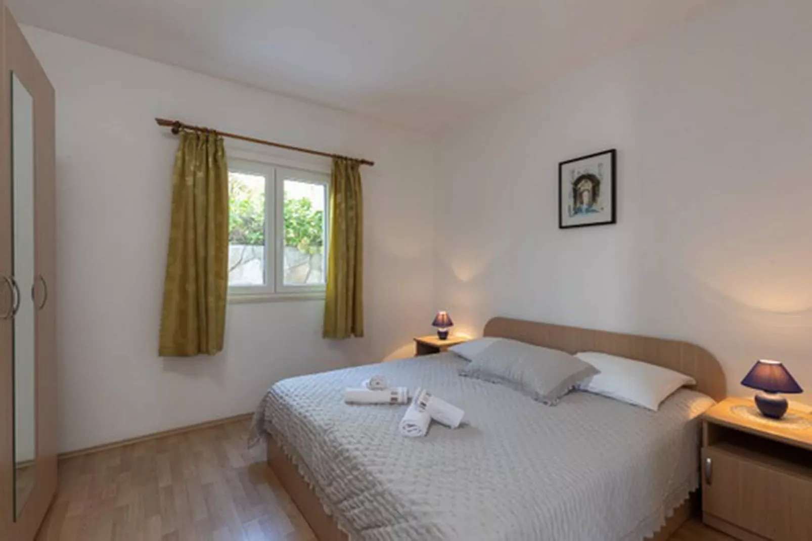 House Rašica - One Bedroom Apartment with Terrace and Sea view (3)-Bedroom