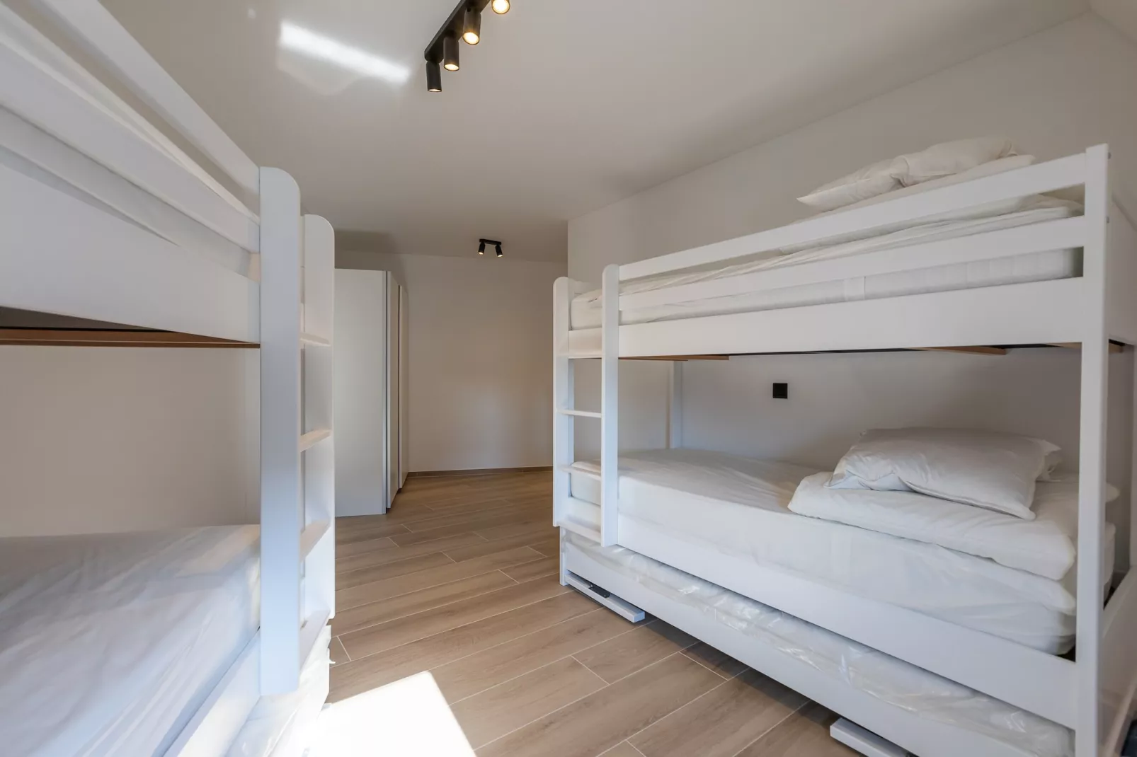 Green Lane The Sun  0401-Chambre