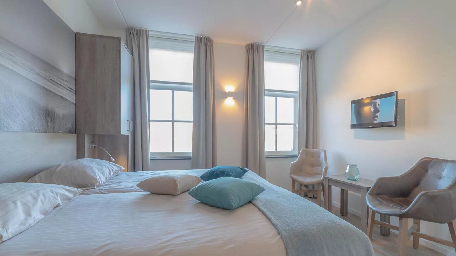 Coast Comfort-Bedroom