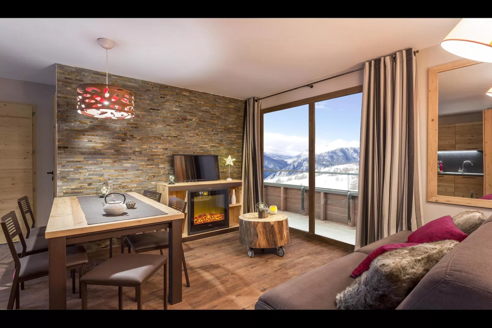 TIGNES_8PM-Living room