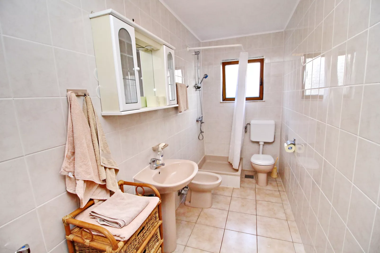 Apartments Marković Orebić-  Two Bedroom Apartment with Terrace and Garden View (A1)-Bathroom