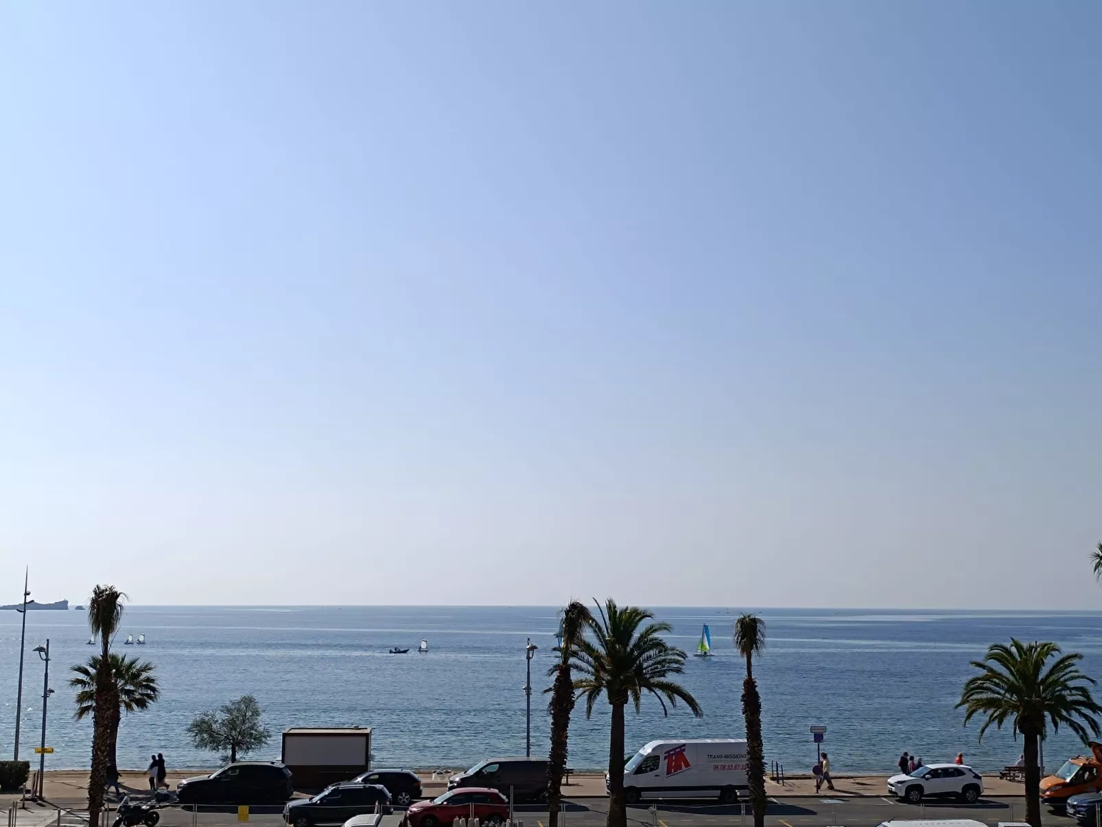 Le Méditerranée-Outside