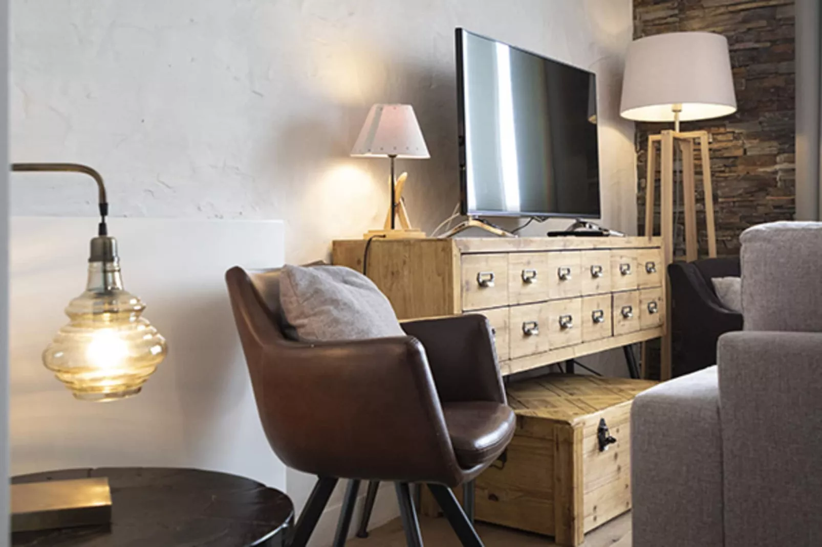 Le Hameau de barthelemy-A46P-Salon