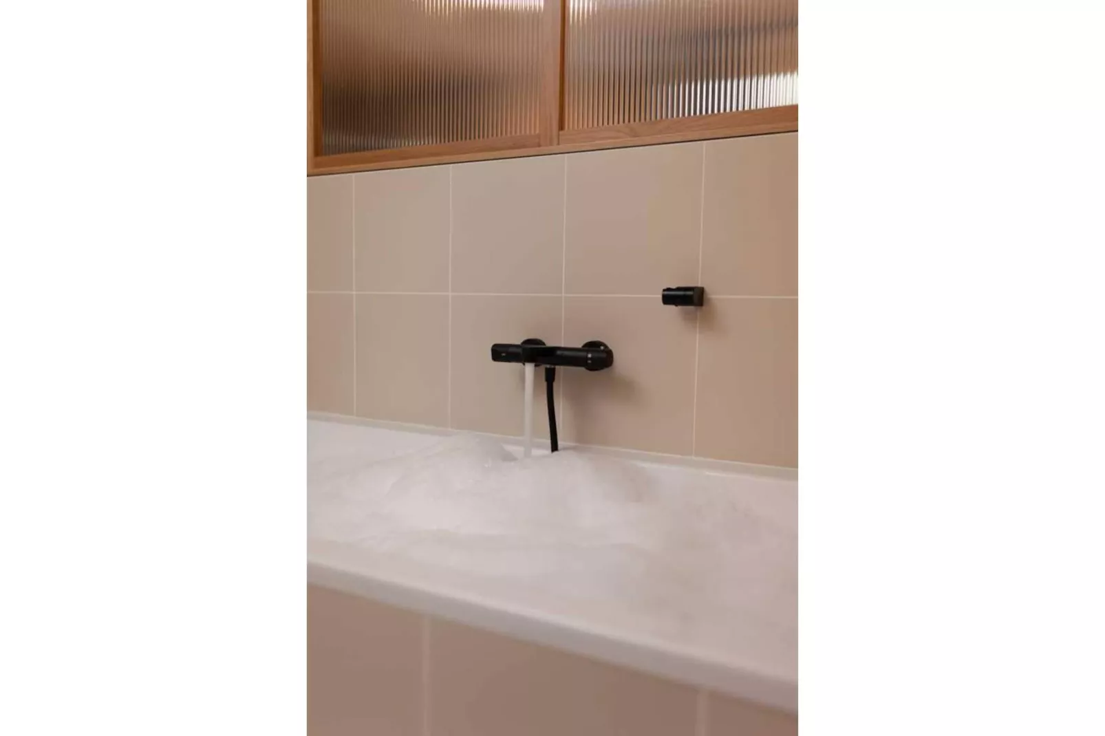 JB-8-RABELAIS-1-Bathroom