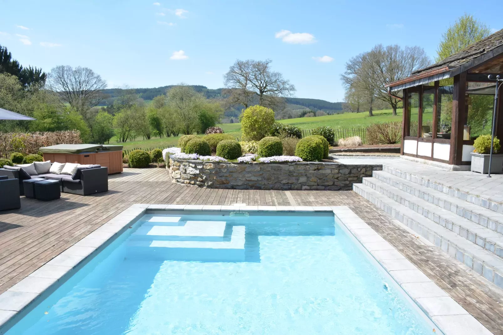Spineux-Piscine