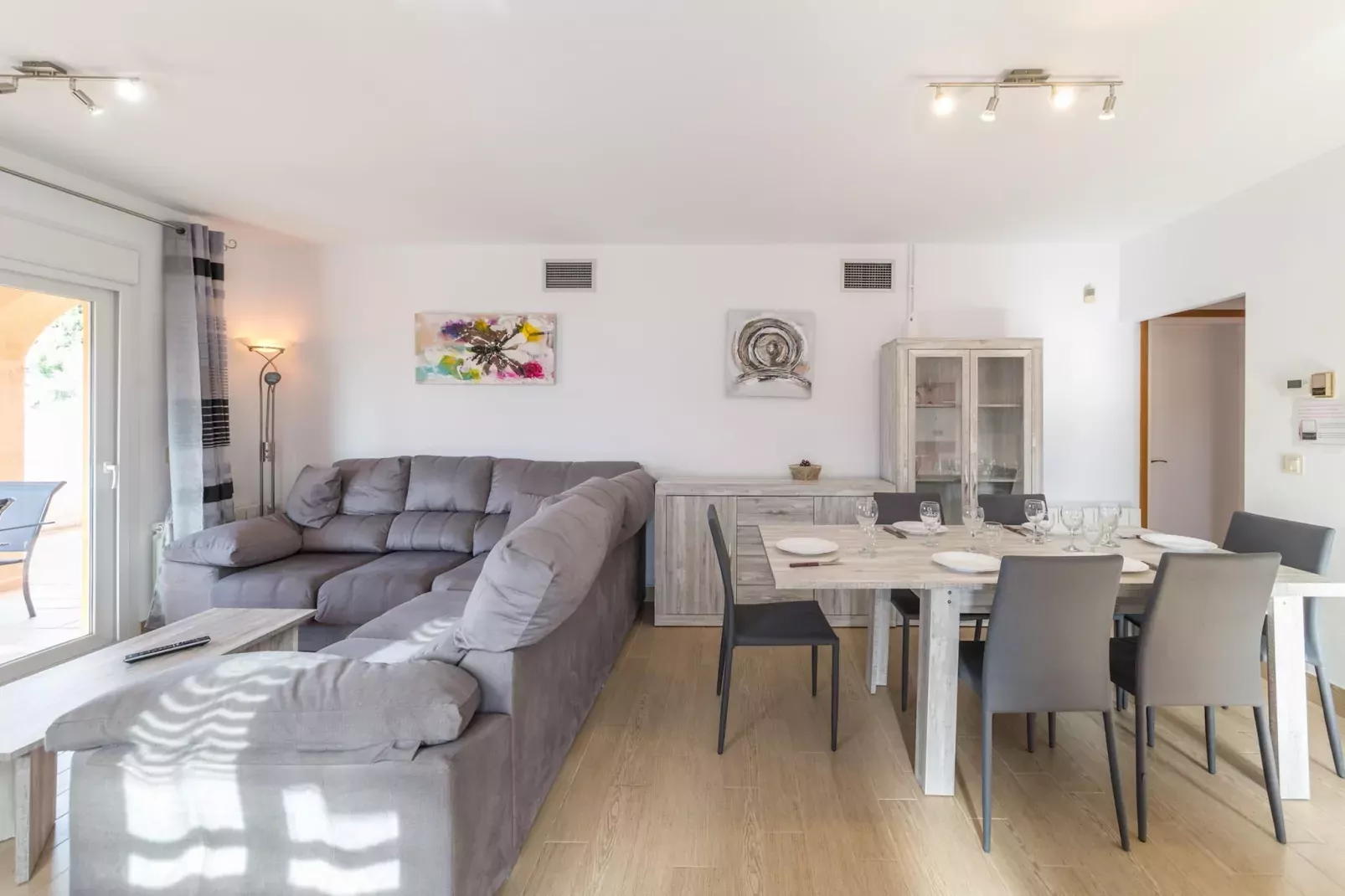 Gemma-Living room