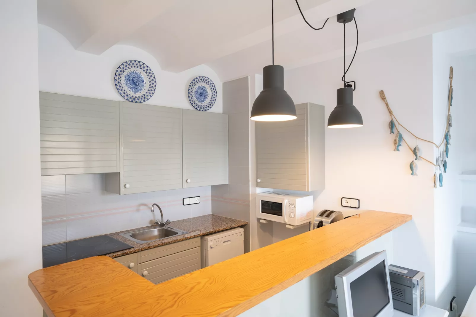 Ivet-Kitchen