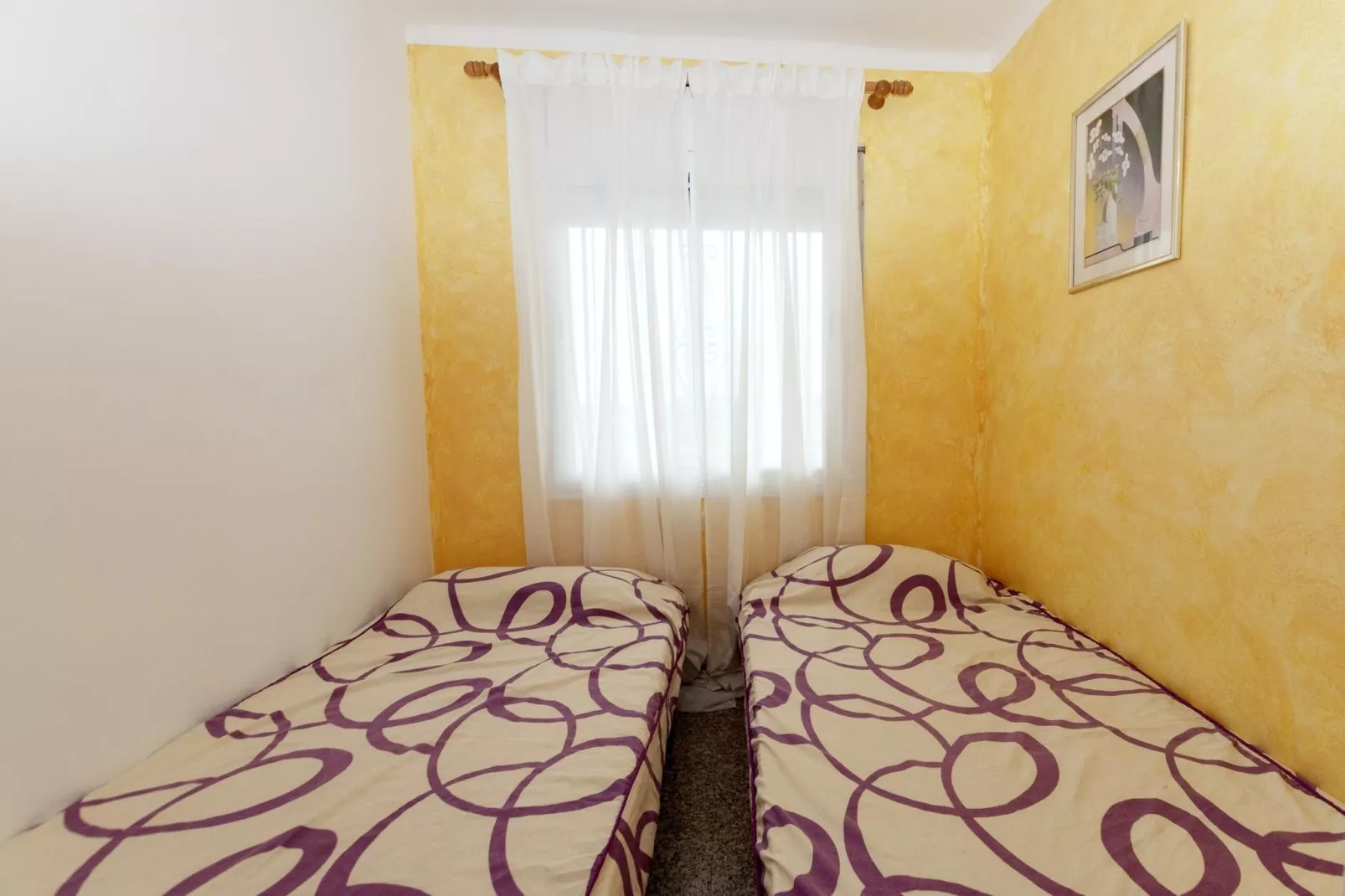 1185 NIRVANA vista Canal-Chambre