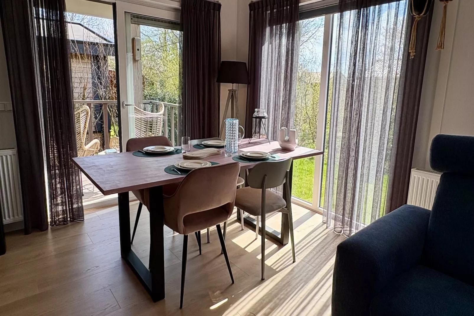 Campanula 227-Dining room