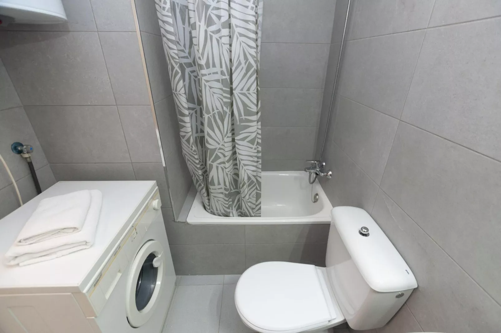 1075 ROCMAR vista Mar-Bathroom