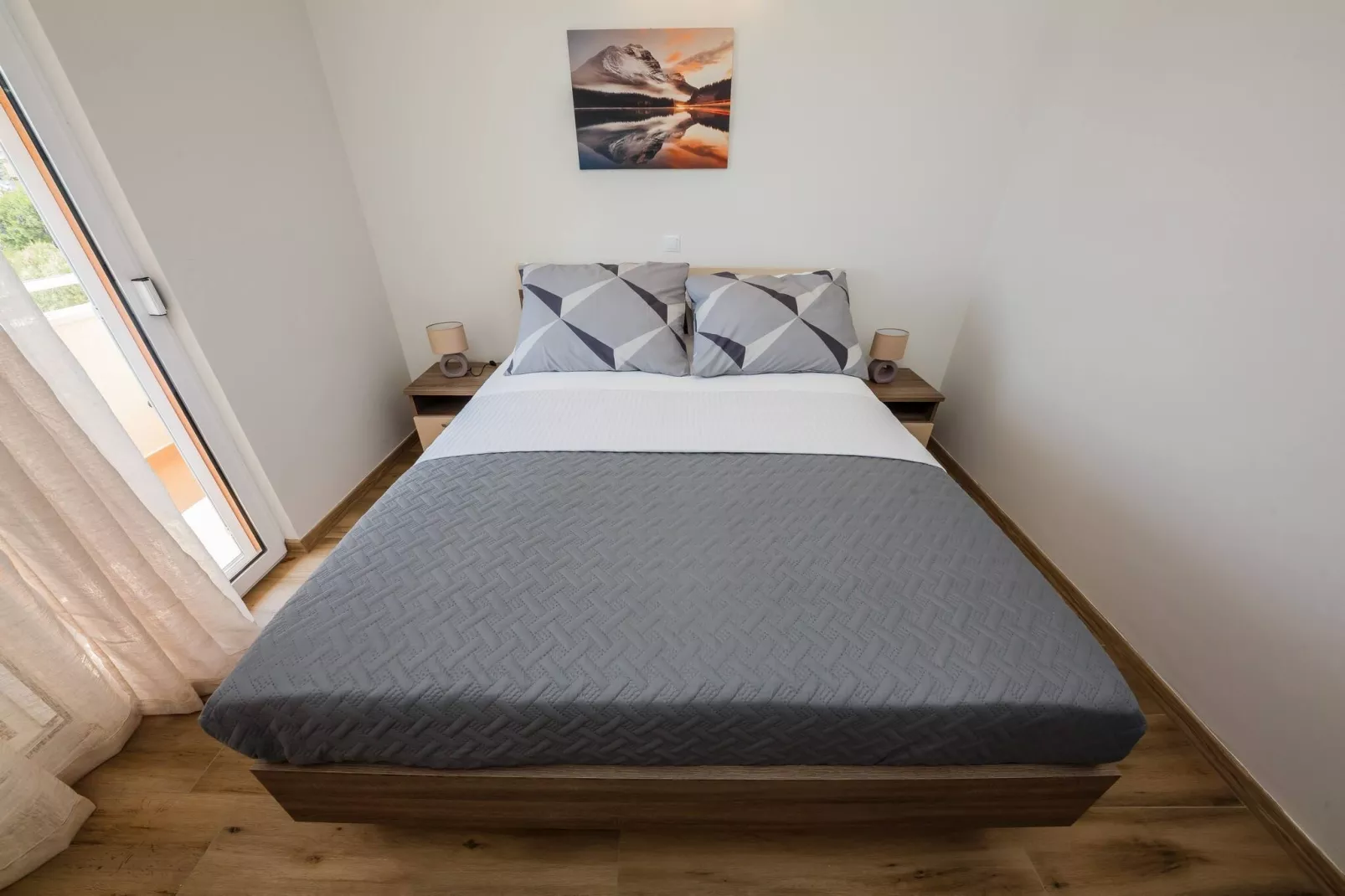 Apartments Savin - one bedroom apartment-Bedroom