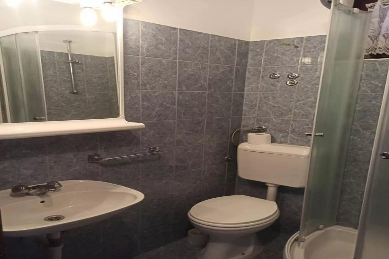 Apartments Pletikosa Gaj - A5-Bathroom