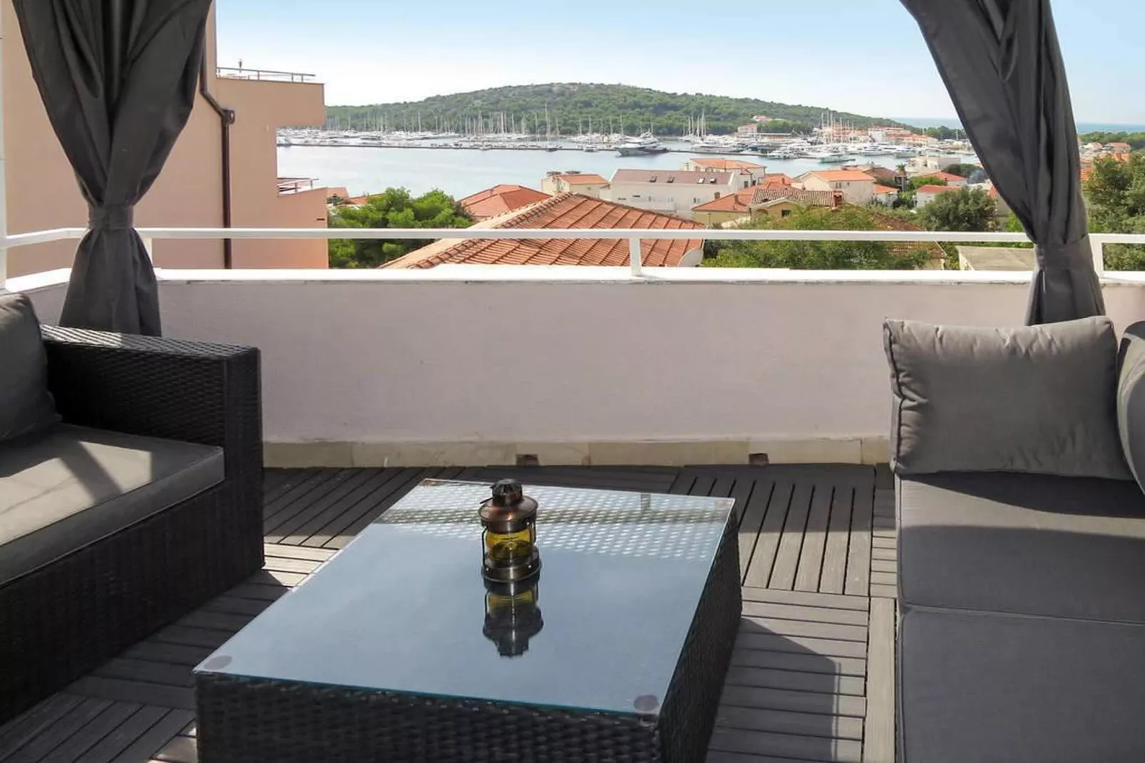 Apartment Mili - Two Bedroom Apartment-Balcon-terrasse