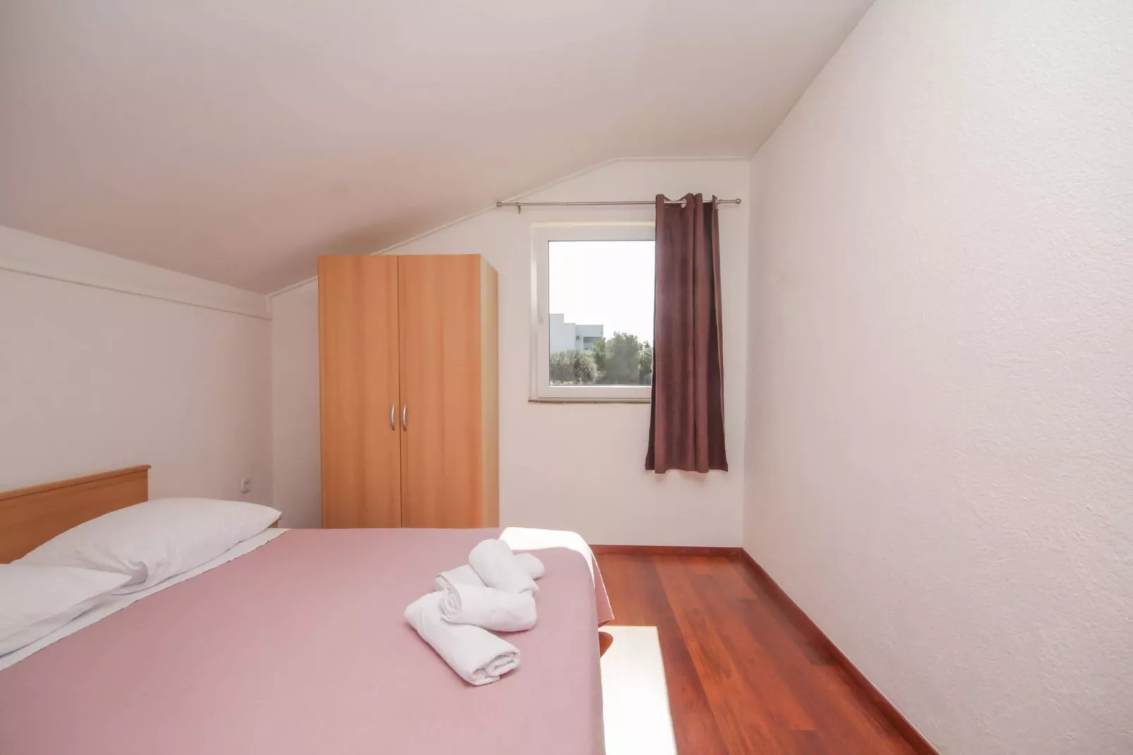 Apartments Horvat - Yellow-Schlafzimmer