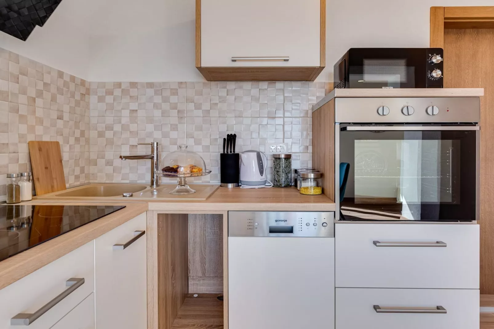 Apartments Rina - one bedroom apartment A1-Cuisine