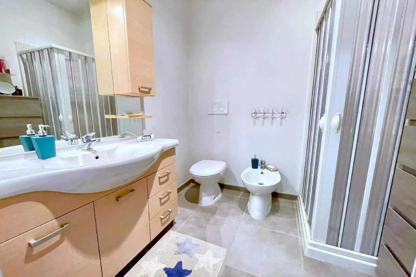 Lepanto 25-Bathroom