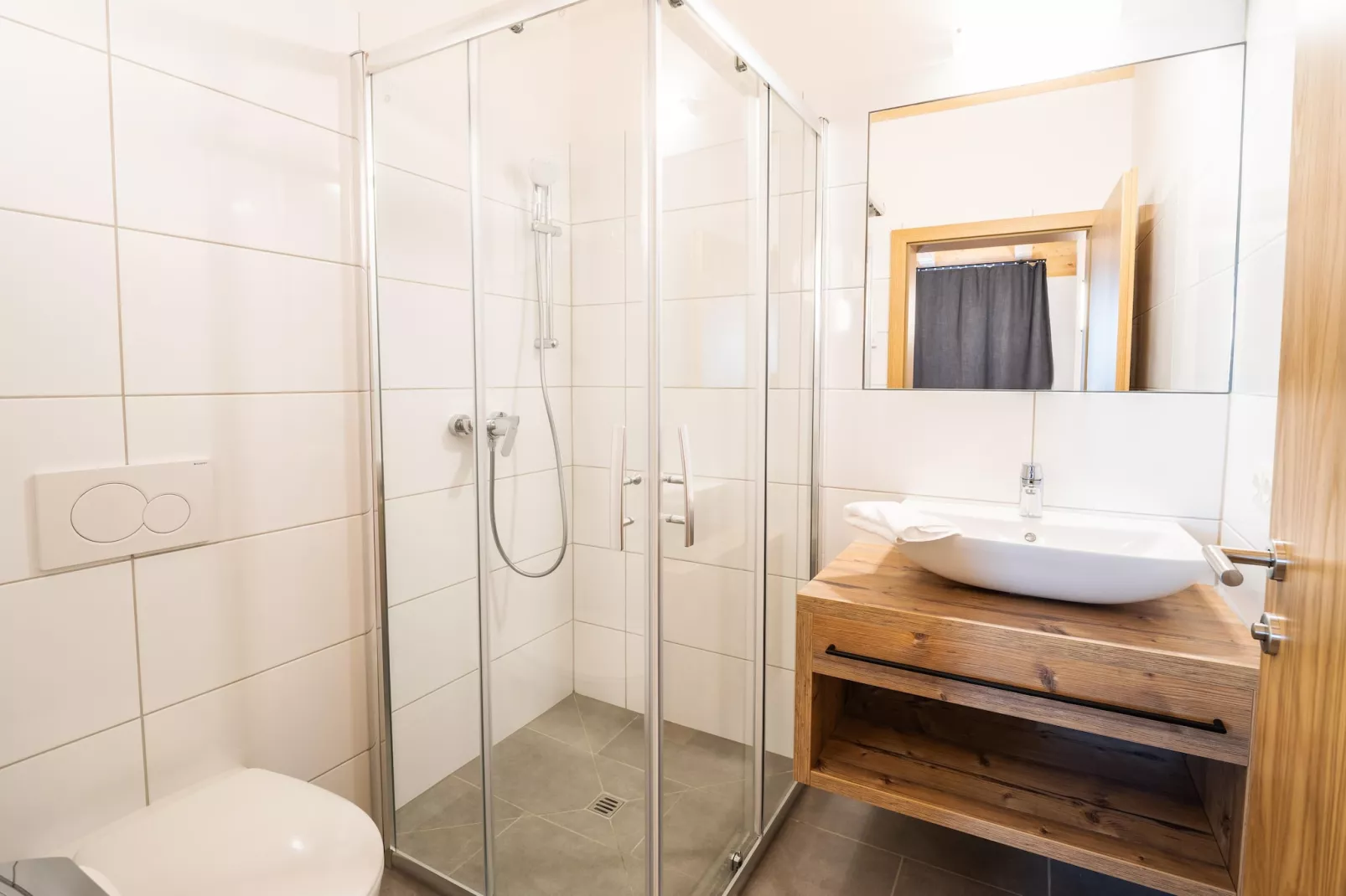 Penthouse Three-bedroom Apartment – KA3P-Bathroom
