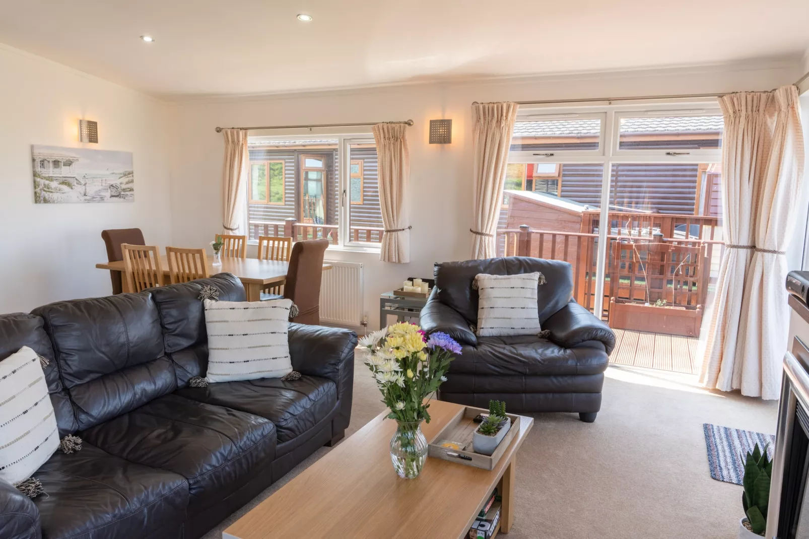 Serendipity Lodge-Living room