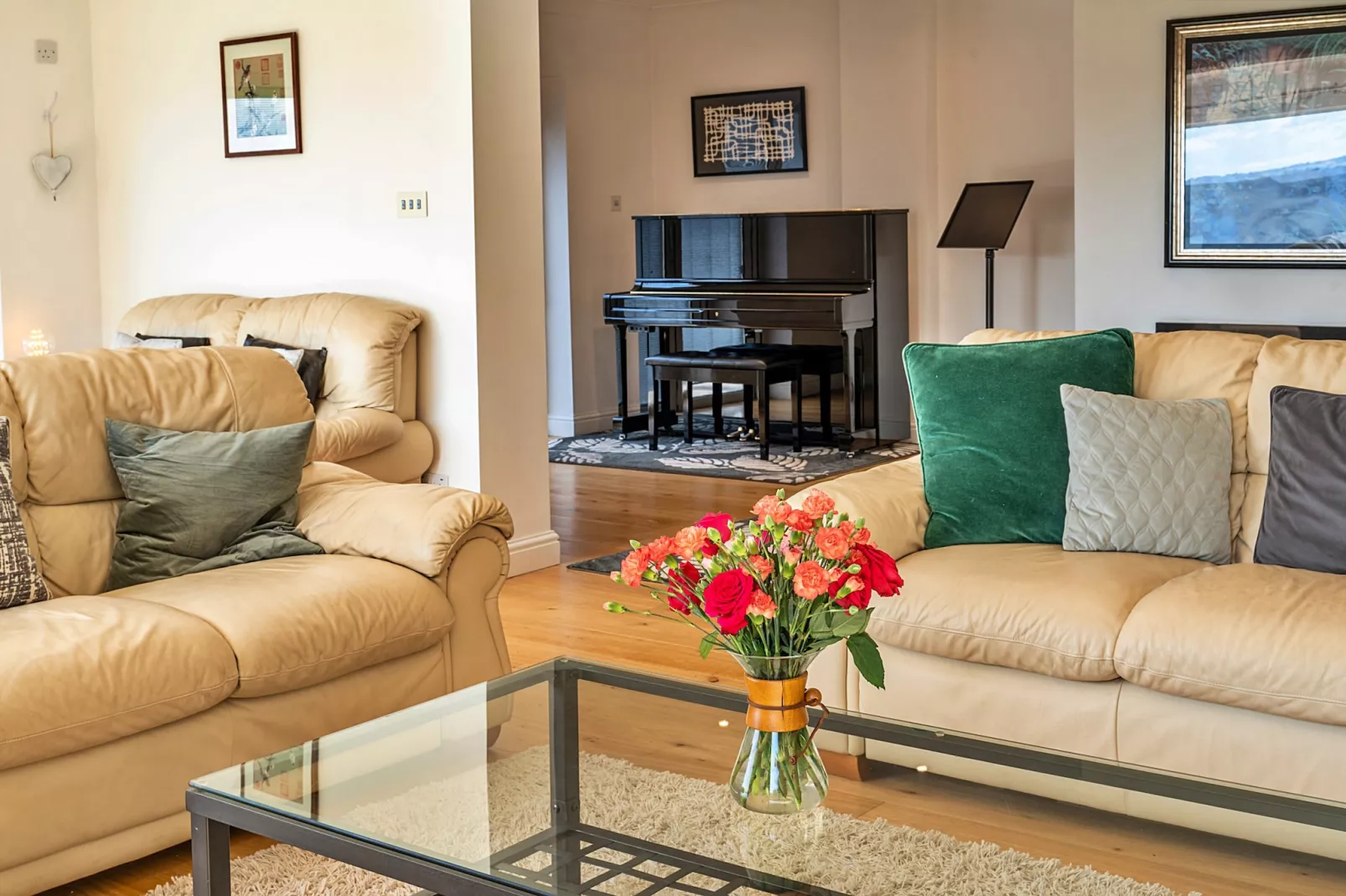 Gratton House-Living room