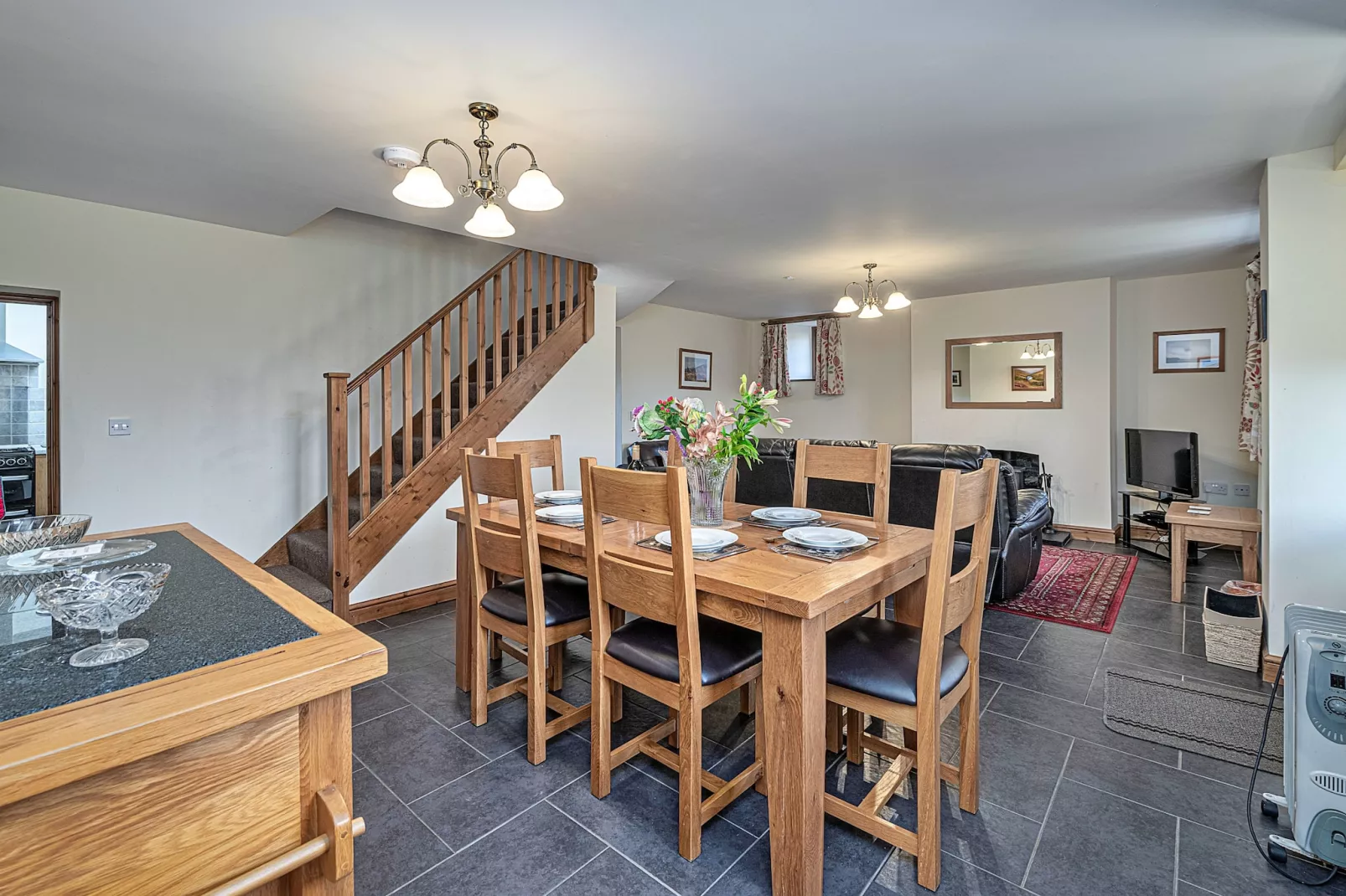 Llechwedd Mawr-Dining room