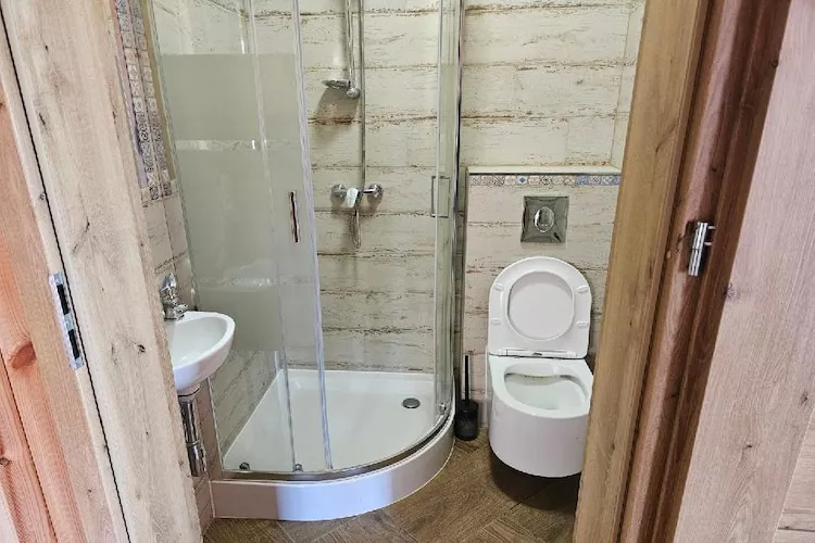 	Domek wakacyjny NIEZAPOMINAJKA dla max 4 osób Grąbczyn-Badezimmer