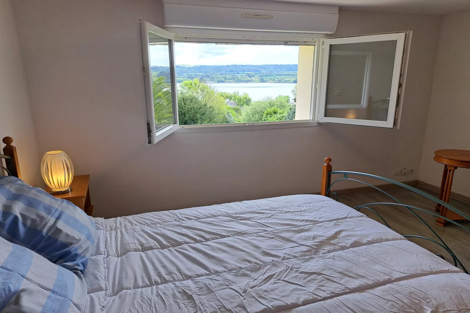 Maison de vacances Hanvec-Bedroom