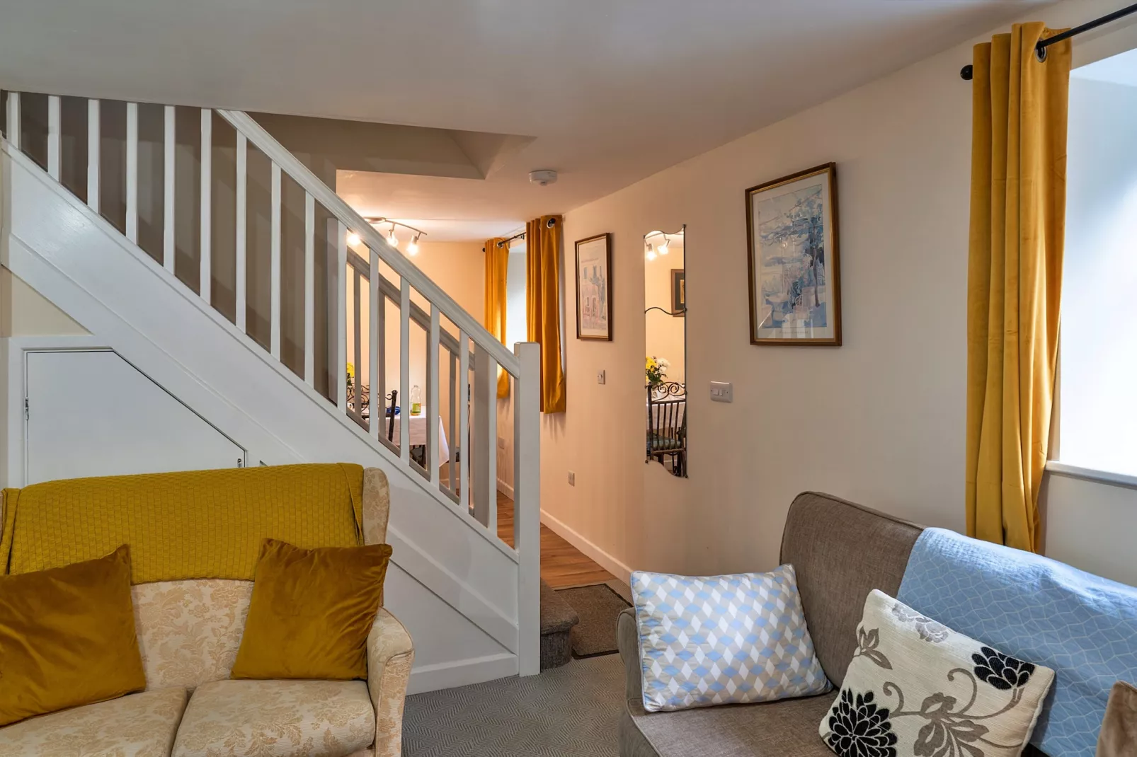 The Lodge at The Cridford Inn-Living room
