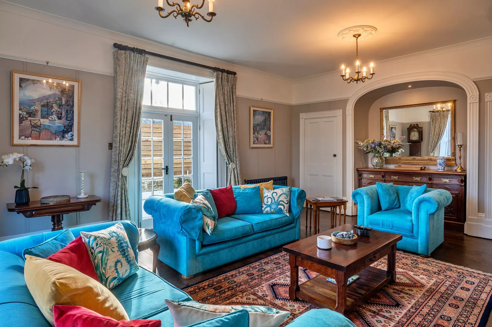 The Old Counting House-Living room