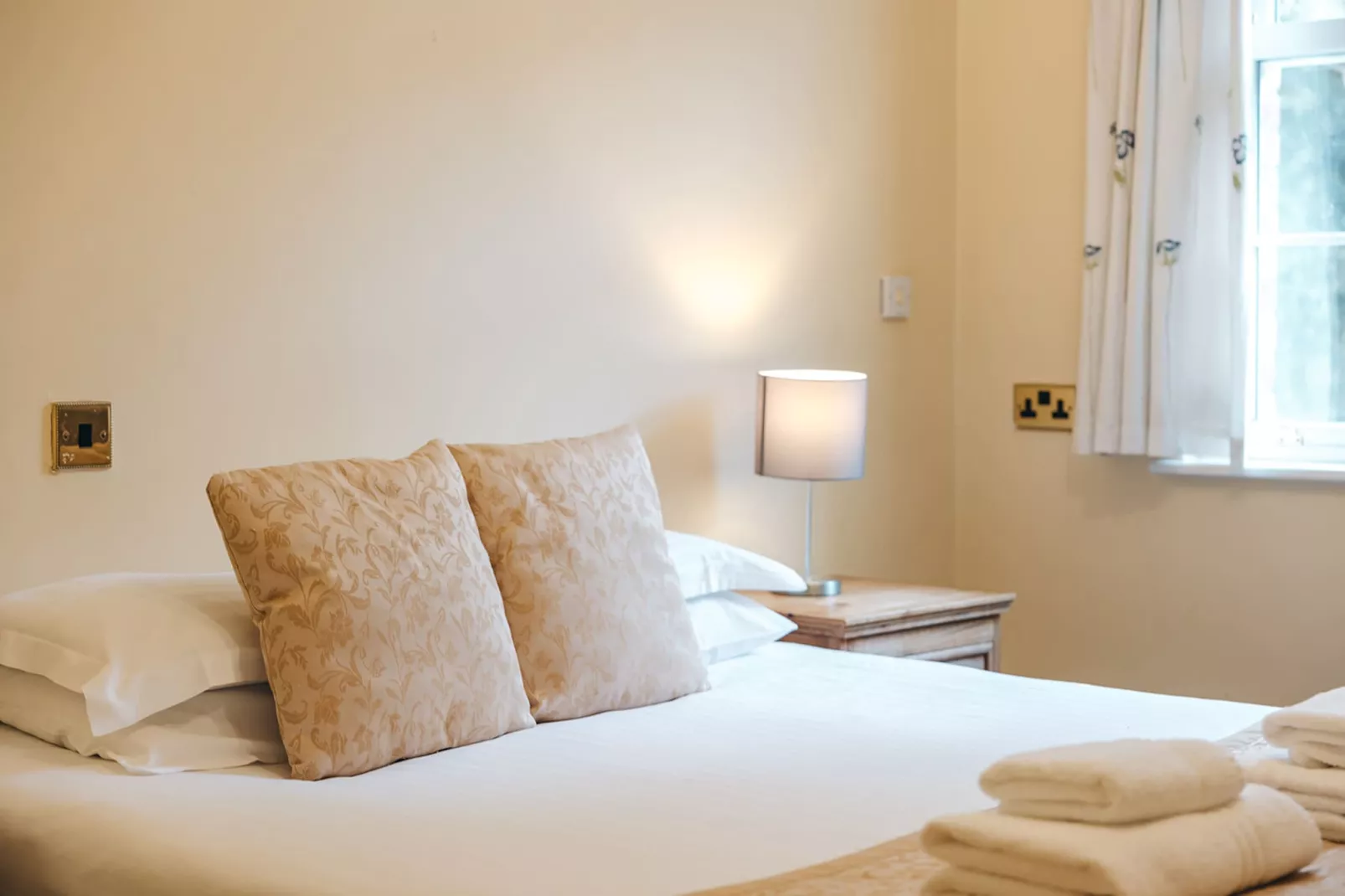Netley Hall - Camelia-Bedroom