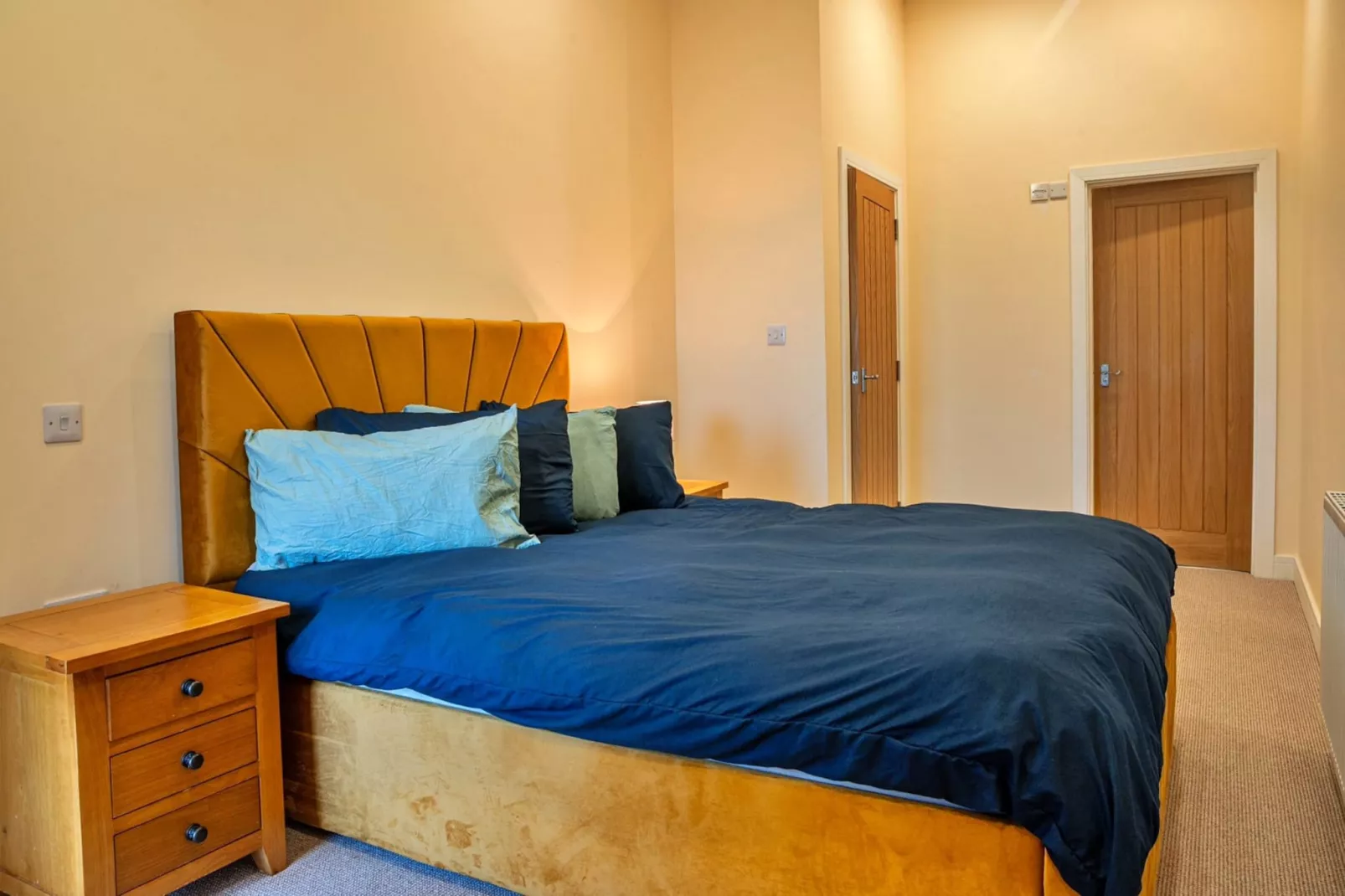 Little Rissington - Barn Eight-Bedroom