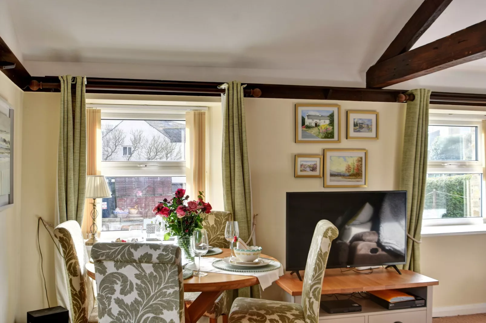 Dales Barn Top-Dining room