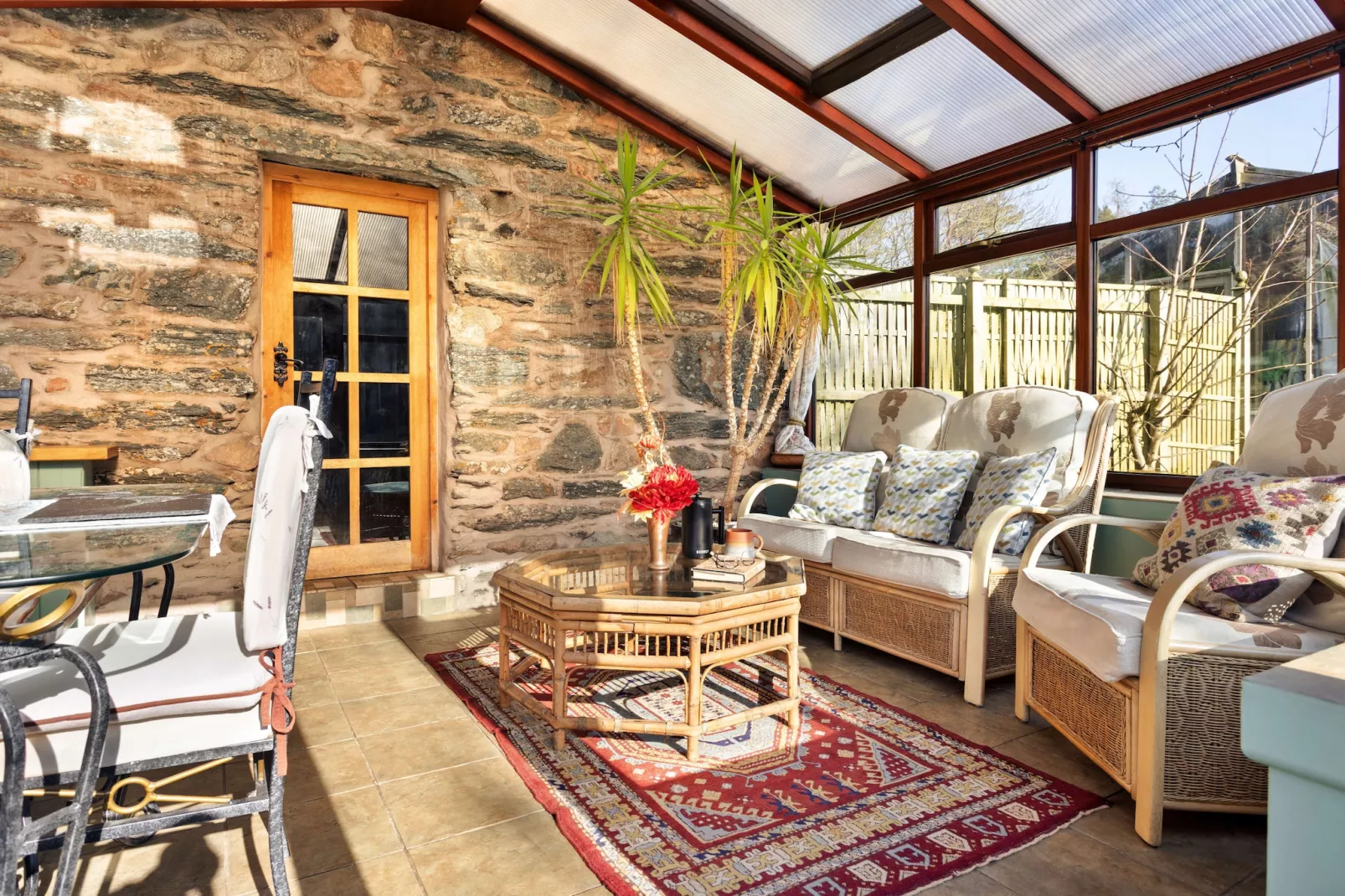St Francis Cottage-Salon