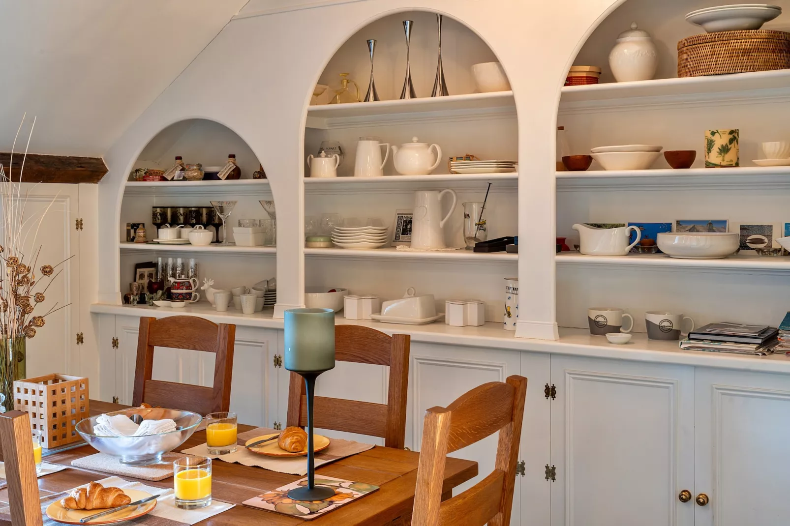Valley View-Dining room