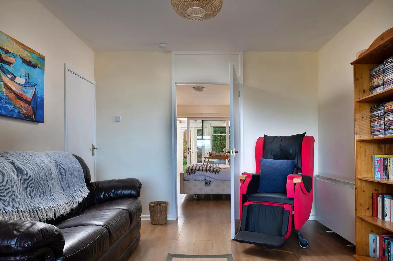 37 Bro Enddwyn-Living room