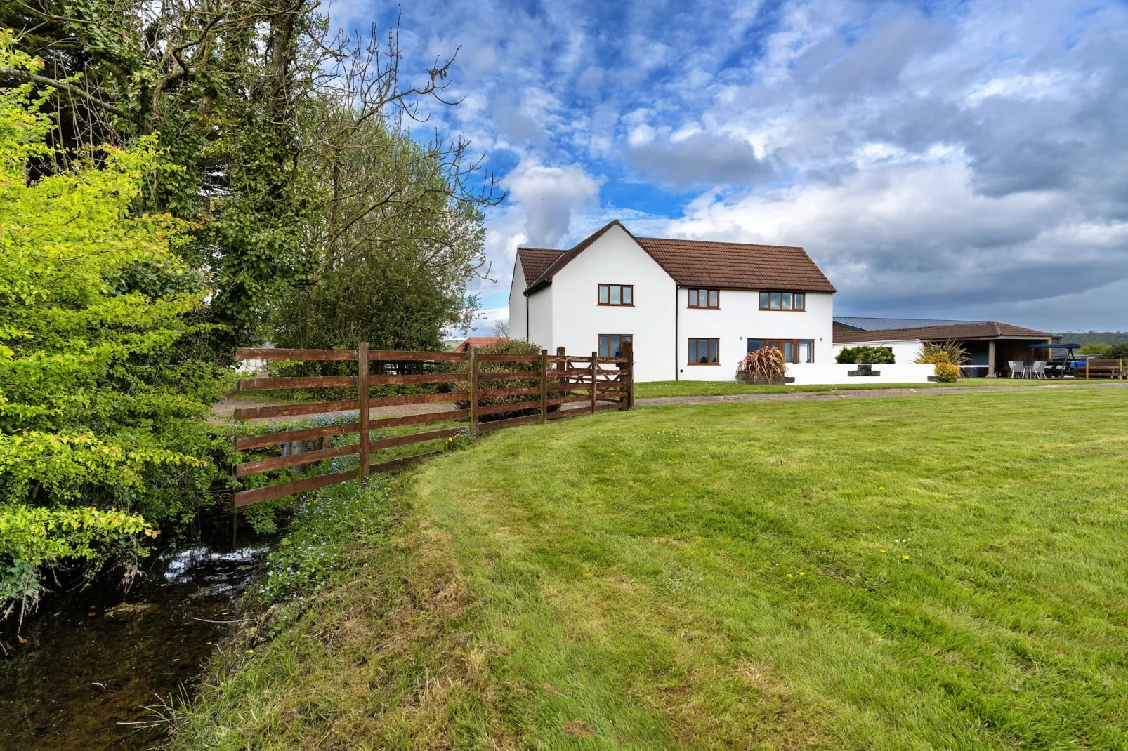 Stone Bow Farmhouse-Exterior summer