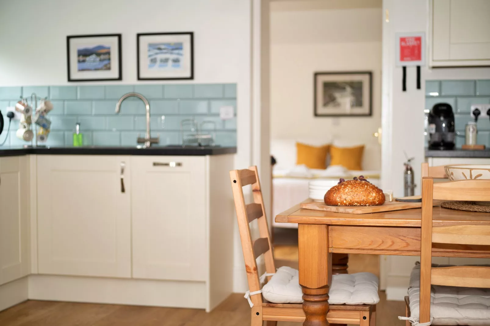 Hermon Bach-Kitchen